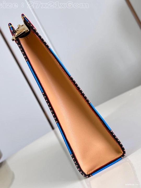 WIS VUITTON POCHETTE LOUIS VOYAGE-27*21*6CM 0317